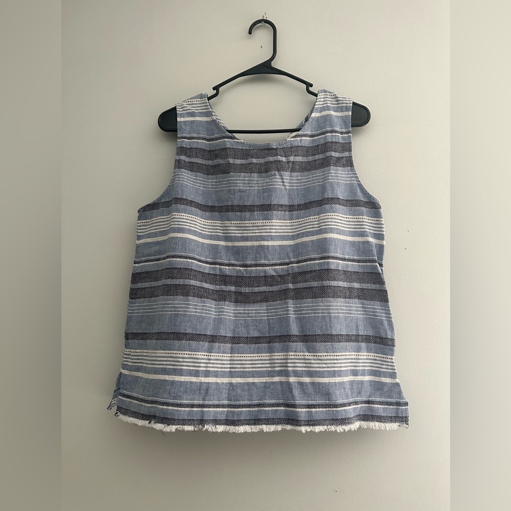 Loft Outlet Lounge top size medium